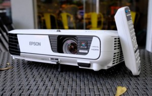 TOP 5 máy chiếu EPSON giá rẻ bán chạy nhất hiện nay 