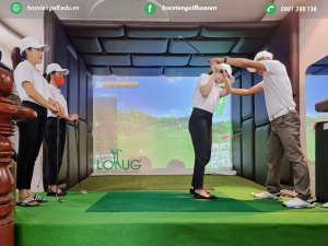Lắp đặt hệ thống máy chiếu giả lập chơi Golf cho Học viện Golf Hoa Sen