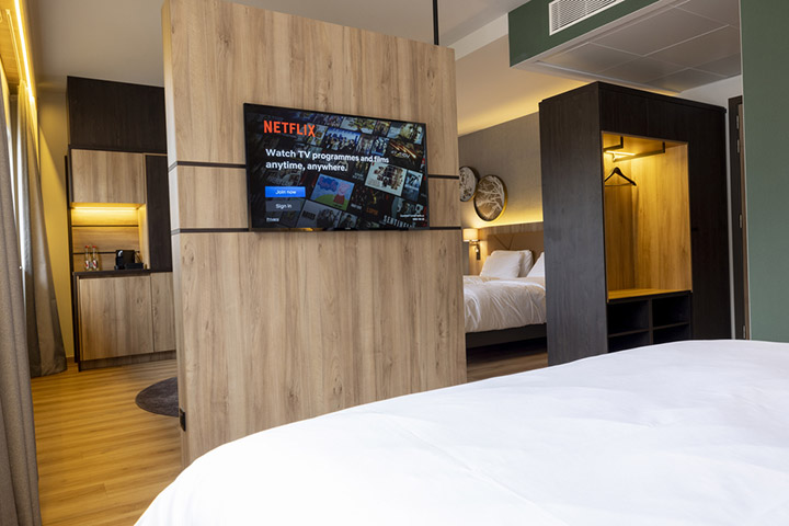 Philips Hotel TV tại khách sạn Mercure Han Sur Lesse của Bỉ