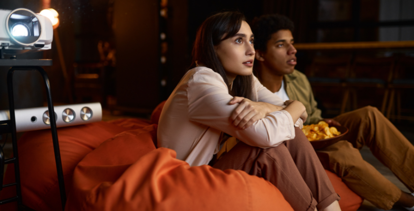 Có nên mua máy chiếu sử dụng bóng đèn LED