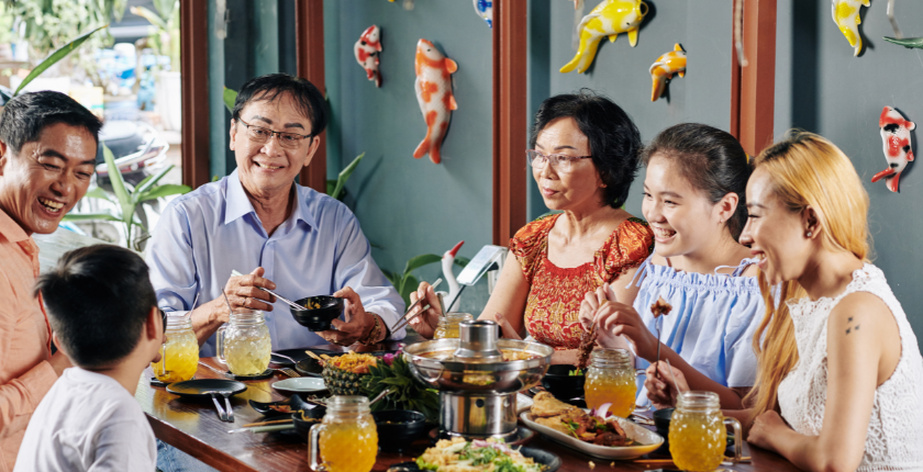 Hình ảnh chúc mừng năm mới gia đình sum vầy1