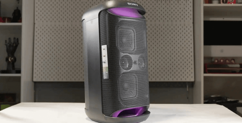 Loa Sony SRS-XV500 sở hữu một thiết kế hiện đại