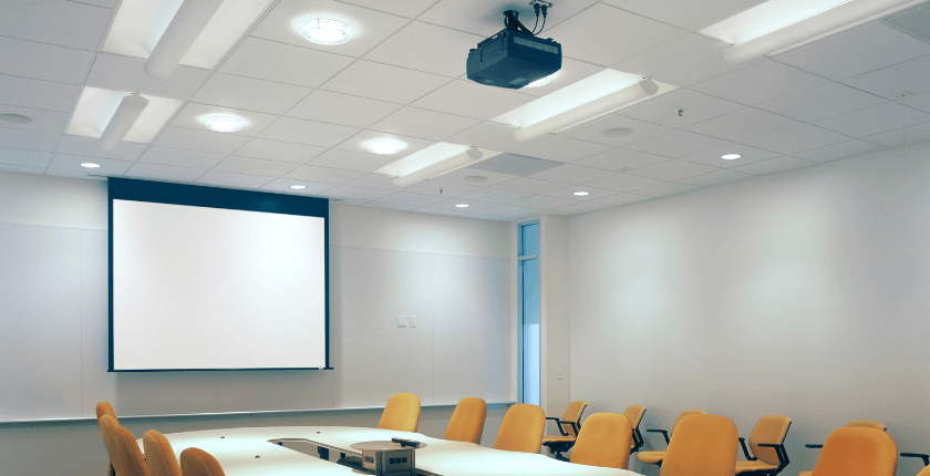 Lợi ích khi sử dụng giá treo máy chiếu