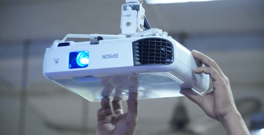 Mua giá treo máy chiếu ở đâu uy tín