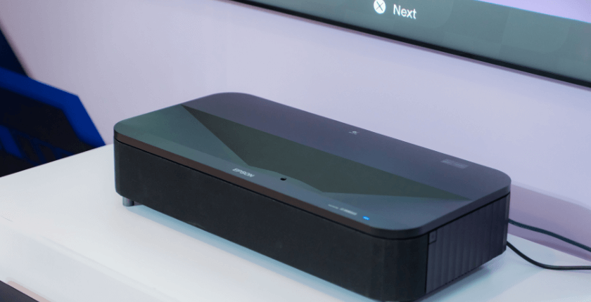 Epson EH-LS800B – Sức mạnh rạp chiếu thu nhỏ trong phòng khách