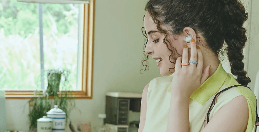 LinkBuds Speaker được thiết kế như người bạn đồng hành hoàn hảo trong hệ sinh thái LinkBuds