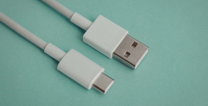 Cổng USB-C / Thunderbolt: Chuẩn kết nối chủ đạo của MacBook hiện đại