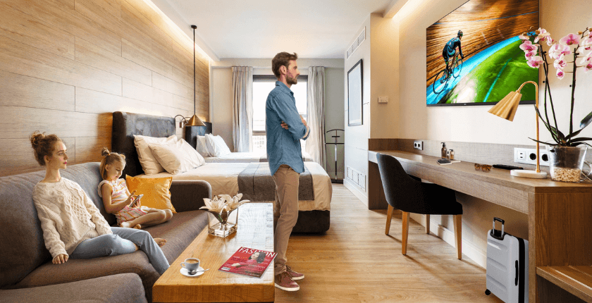 TV khách sạn khác gì so với TV dân dụng