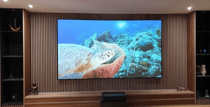 Màn chiếu 4K