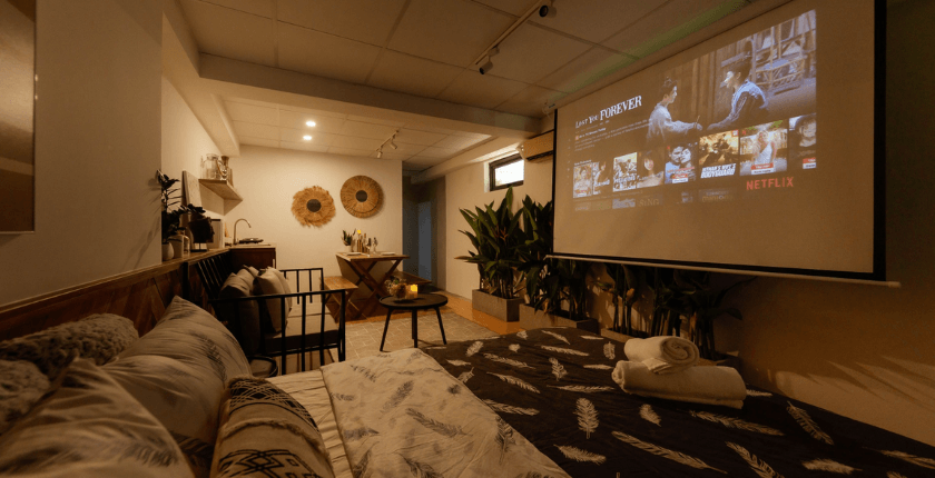 Kinh nghiệm mua máy chiếu cho homestay
