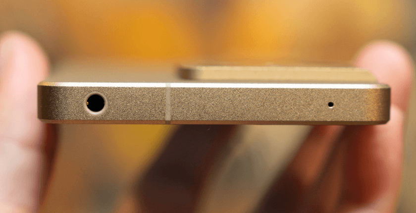 Jack tai nghe 3,5 mm Xperia 1 VIII