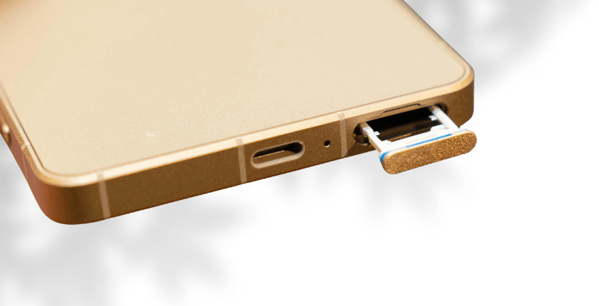 Khe thẻ nhớ microSD Xperia 1 VIII