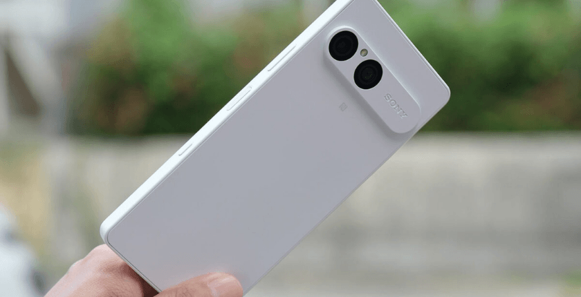 so sánh Xperia 10 VIII và Xperia 10 VII