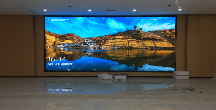 Kích thước màn hình và Pixel Pitch cần được tính toán đồng thời